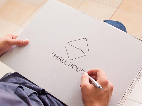 SMALL HOUSE LOGO解读